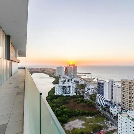 Frente A La Playa Apartamento *